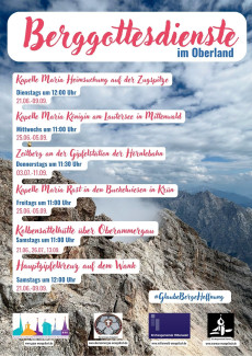 Termine vor einer Bergkulisse